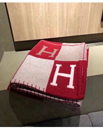 Hermes Avalon III Lightweight Blanket