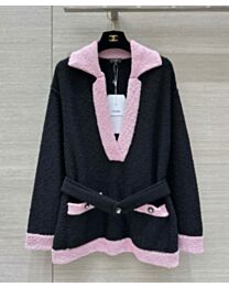 Chanel Women's V-neck Sweatshirt Black