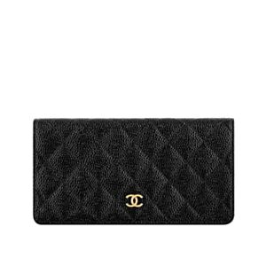 Chanel Quilted Bi-fold Wallet in Caviar Black