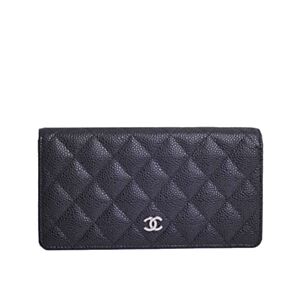 Chanel Quilted Bi-fold Wallet in Caviar Black