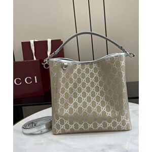 Gucci GG Emblem Medium Bucket Bag 815103
