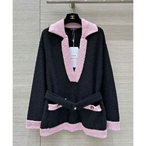 Chanel Women's V-neck Sweatshirt Black
