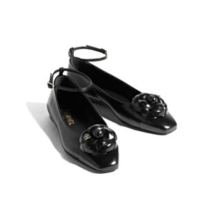 Chanel Women's Ballet Flats Black